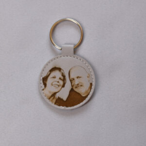 La-PAUSE-PHOTO-gravure-porte-cle-gravure-photo